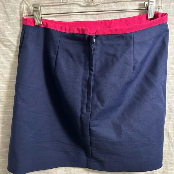 NWT Womens H&M Navy Blue Short Skirt with Pink Waist Detail and Pockets Size 6 - Picture 5 of 5